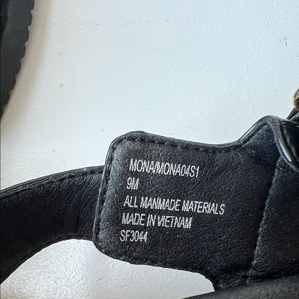Steve Madden Black Sandals - Picture 5 of 5